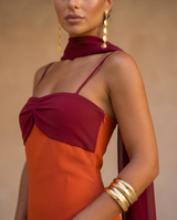 Zahara - Vestido Naranja con Escote en Rojo