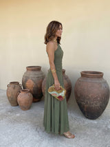 Mariela - Vestido elegante sin tirantes de malla