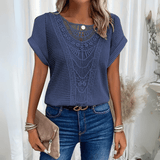 https://cdn.shopify.com/s/files/1/1004/9942/3570/files/sophie-chique-kanten-top-653905.png?v=1778425923